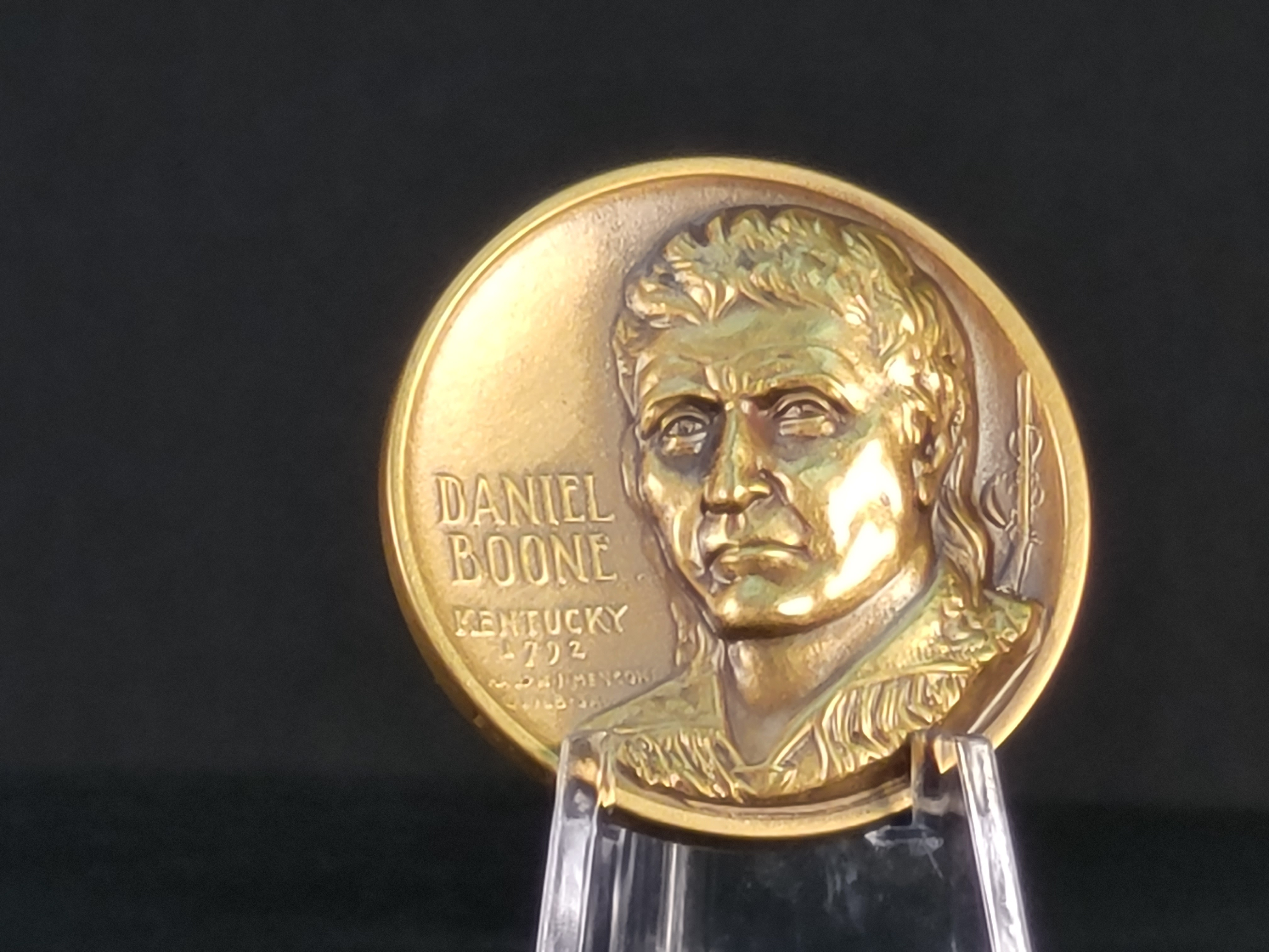 Front of Daniel Boone Commonwealth of Kentucky commemorative coin